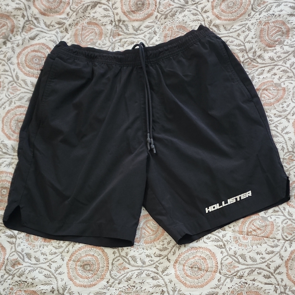 Hollister Classic Black Shorts
